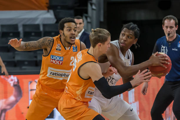 年轻天才的 年轻天才的